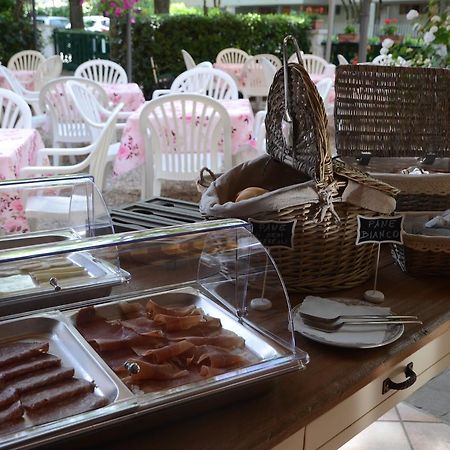Hotel Monique 체르비아 외부 사진