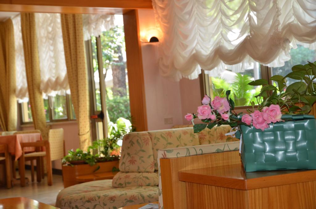 Hotel Monique 체르비아 외부 사진